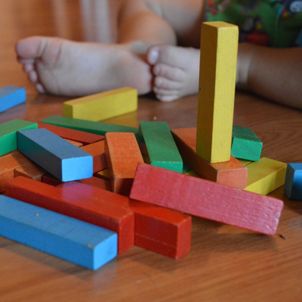 Assistantes maternelle à Juvignac - activités avec les enfants